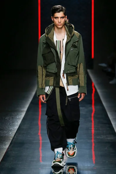 Look 14